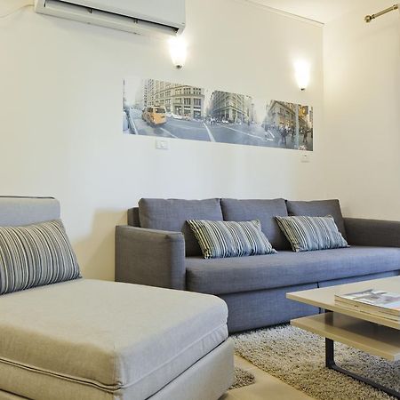 Tlv Suites By The Sea - 2 Rooms Tel Aviv Bagian luar foto