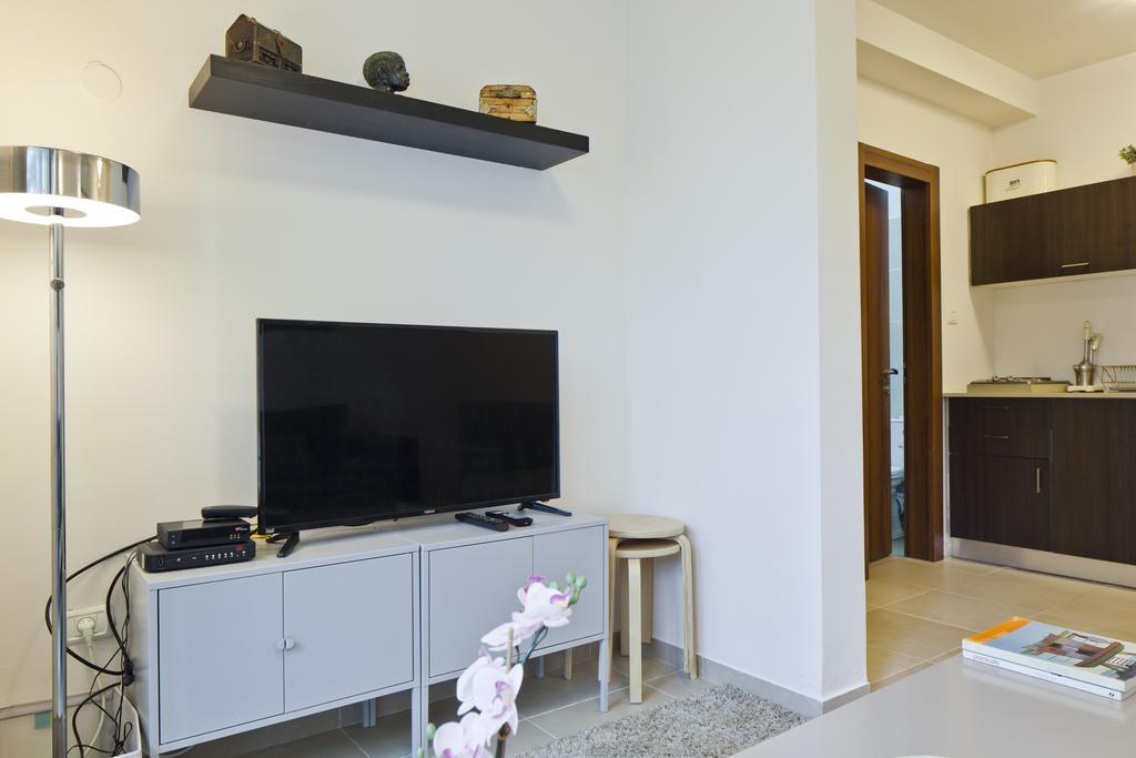 Tlv Suites By The Sea - 2 Rooms Tel Aviv Bagian luar foto